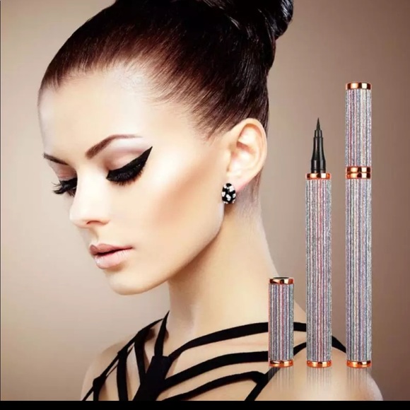 ❤️Waterproof black eyeliner!❤️ - Picture 1 of 5